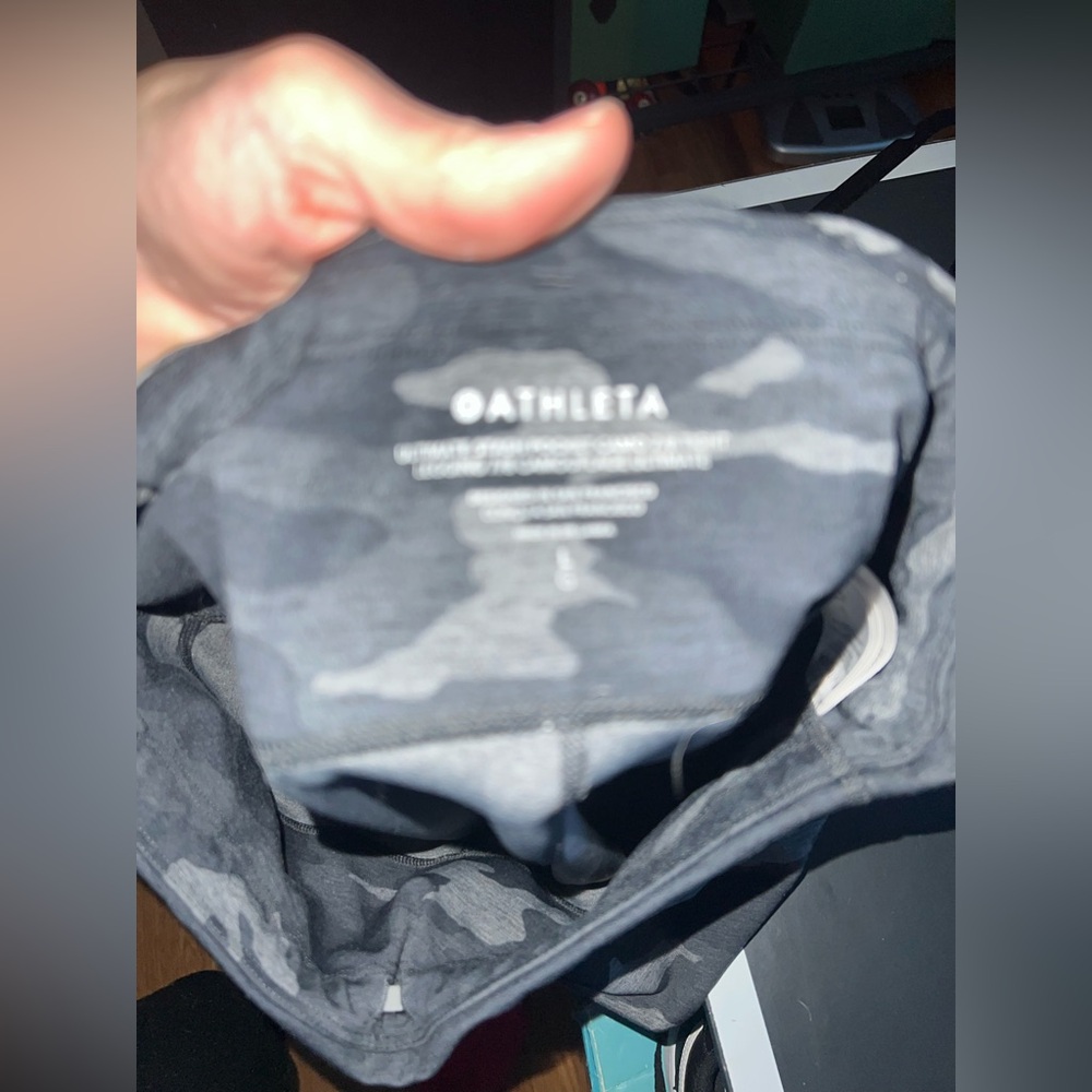Athleta Women's Black Camouflage Leggings - Picture 4 of 4